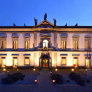 Hotel De